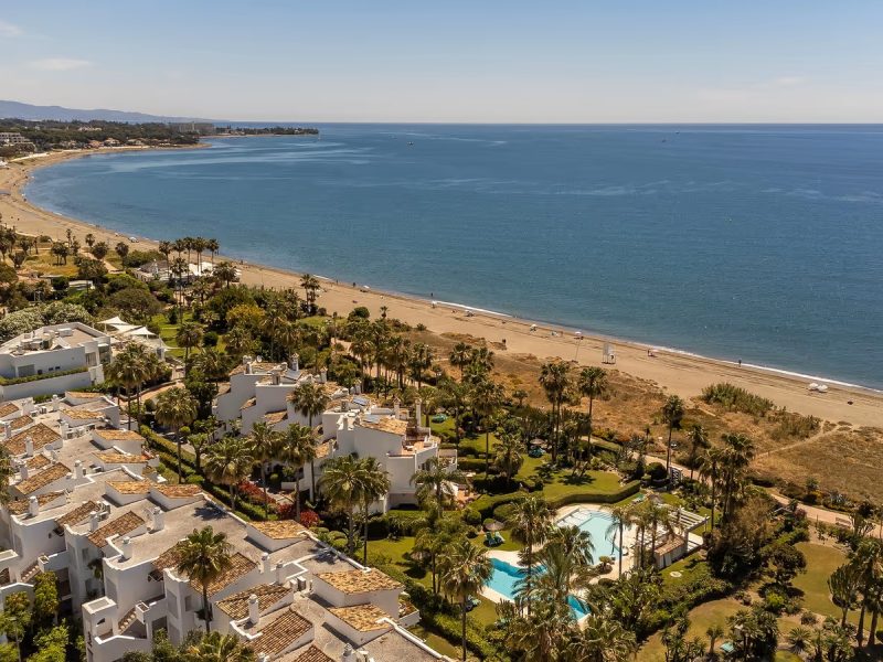 Costalita Estepona apartments beach